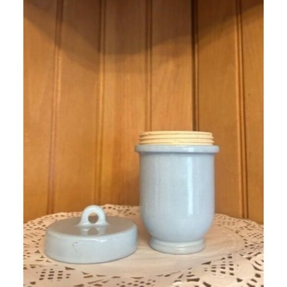 Vintage English Light Blue Ceramic Egg Coddler Insulator Made in England - Picture 3 of 5